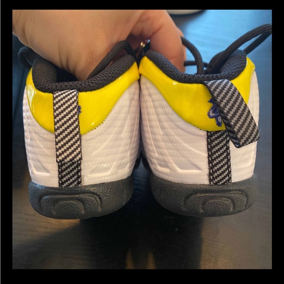 Toddler Nike shoe size 8 - Picture 4 of 8